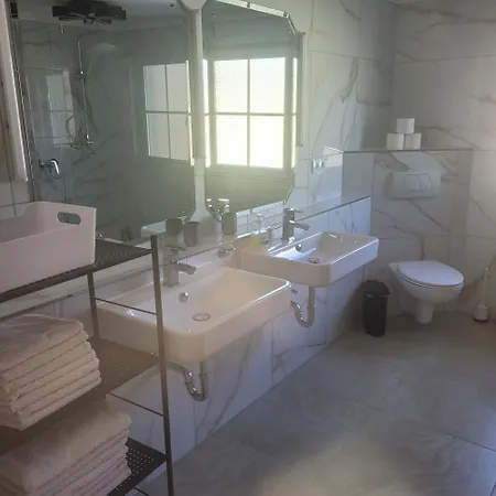 Gaestehaus Metropolitan Maison d'hôtes 3*