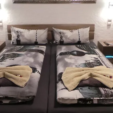 Gaestehaus Metropolitan בית הארחה רוסט