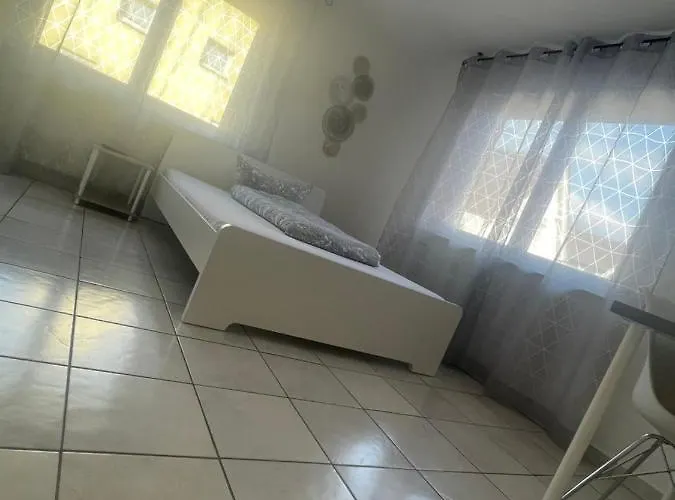 Gaestehaus Metropolitan Konukevi Rust