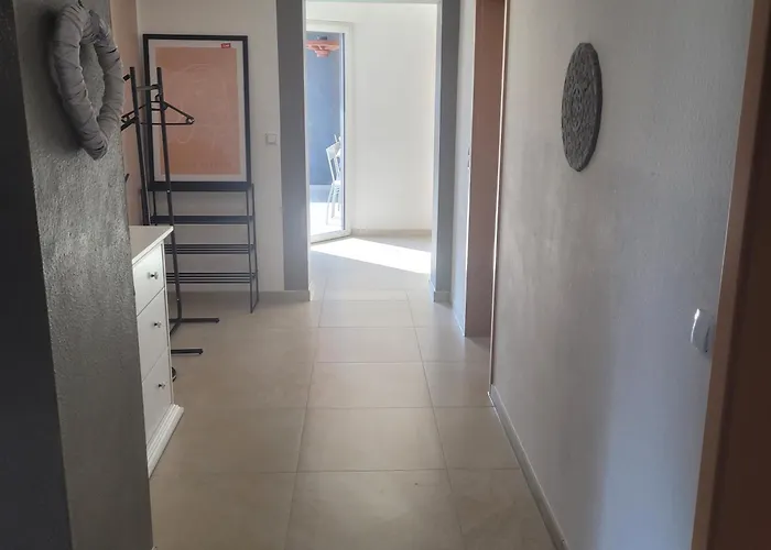 Konukevi Gaestehaus Metropolitan 3*